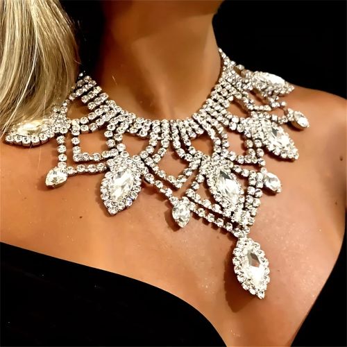 Exquisite Rhinestone Necklace - Luxury Bridal & Party Accessory - White