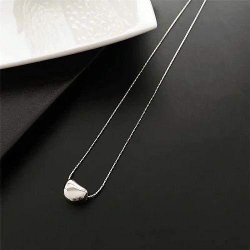 HYFAD Black Square Pendant Necklace - Minimalist Fashion Jewellery - x745yin