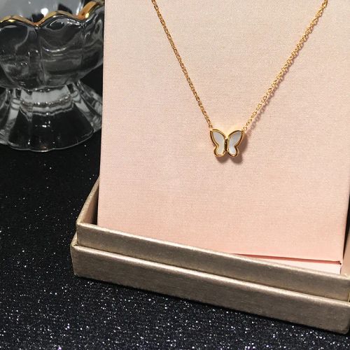 HYFAD Black Square Pendant Necklace - Minimalist Fashion Jewellery - x709