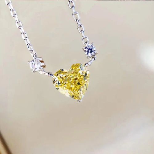 Huitan Elegant Heart Pendant Necklace - Trendy Fashion Accessory