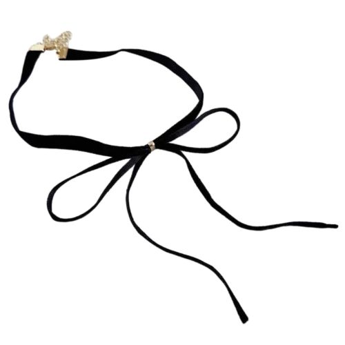 OOTDTY Velvet Bowknot Pendant Necklace - Unique Retro Charm - Black