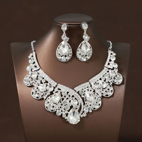 Itacazzo Exquisite Necklace & Earring Set for Weddings & Parties