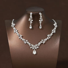 Itacazzo Exquisite Necklace & Earring Set for Weddings & Parties