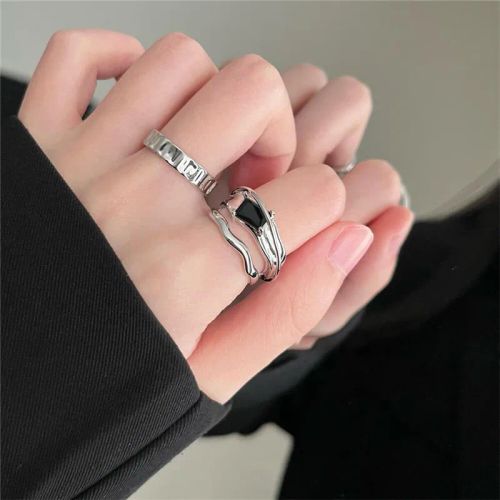 Laoloutian Geometric Statement Rings Set for Fashionable Parties