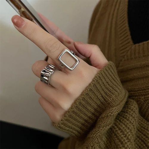 Laoloutian Geometric Statement Rings Set for Fashionable Parties