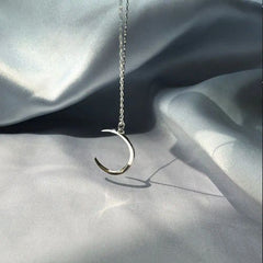 Croissant Shape Necklace - Trendy Design for All Occasions - Fashion Necklace