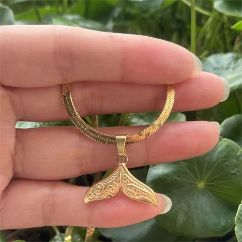 Stylish Mermaid Tail Pendant Necklace - Trendy Nautical Jewellery - Gold