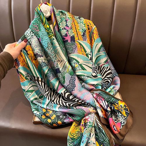 RUNMEIFA Fashionable Printed Polyester Scarf - Multifunctional Accessory