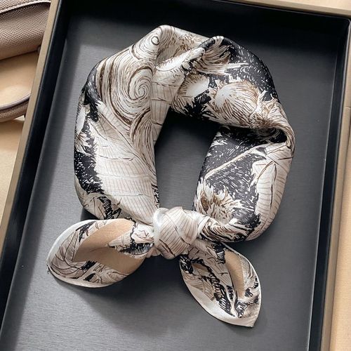 RUNMEI 100% Silk Scarf - Stylish Travel Accessory - 53x53cm