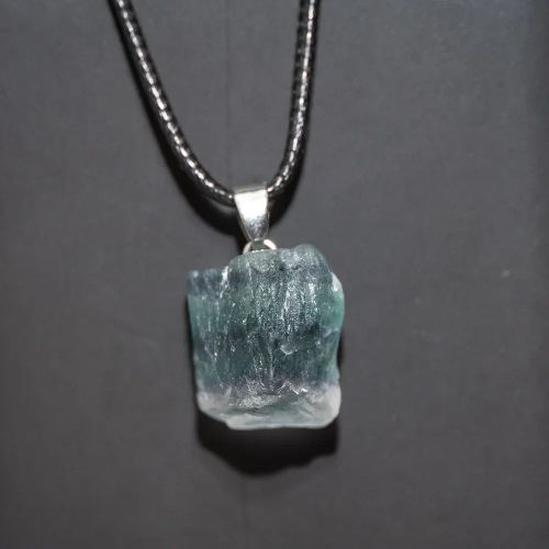 Classic Rope Chain Crystal Pendant Necklace for Parties