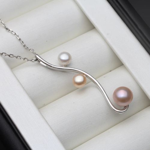 QIXIZHUYAN Elegant Freshwater Pearl Pendant - 925 Silver Necklace