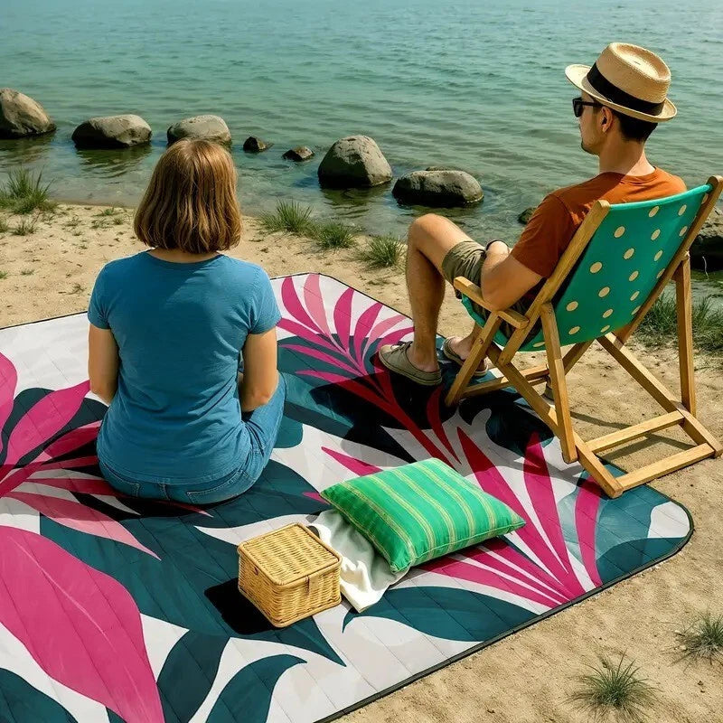 XL Foldable Picnic Blanket 198x198cm – Padded Outdoor Mat with Strap